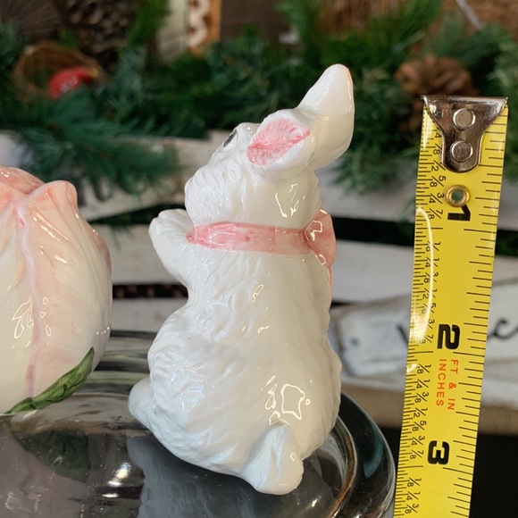 Bunny Rabbit and Cabbage Salt Pepper Shaker Set - Picture 7 of 7